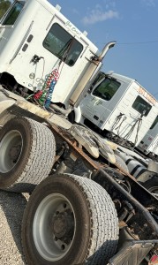 PGP 2016 Freightliner Glider for sale 3